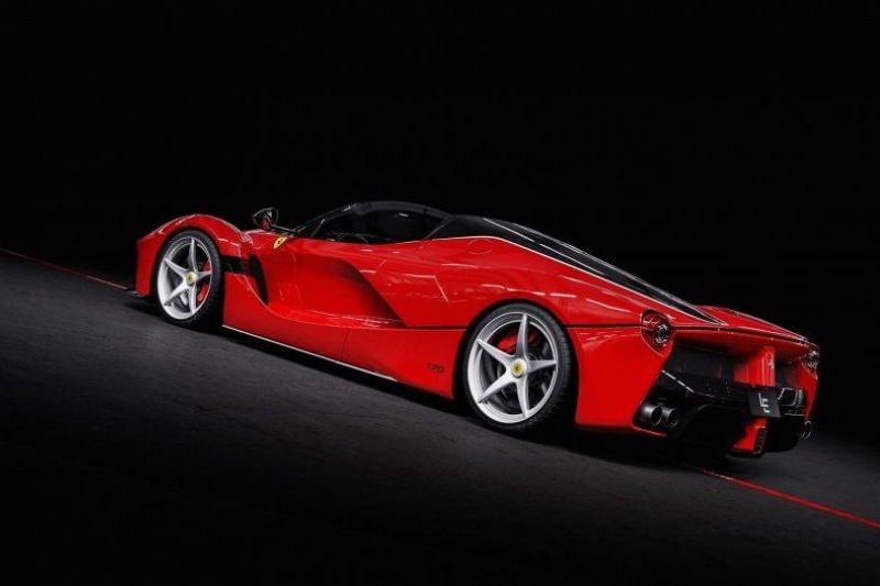Ferrari LaFerrari Aperta - EU specs - delivery miles Ferrari LaFerrari Aperta - EU specs - delivery miles
