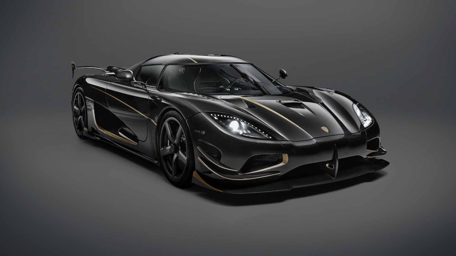 Koenigsegg Agera RS in grau Draken 3088 km zu ver