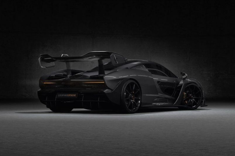 McLaren Senna - 200 km - black - Right Hand Drive McLaren Senna - 200 km - black - Right Hand Drive